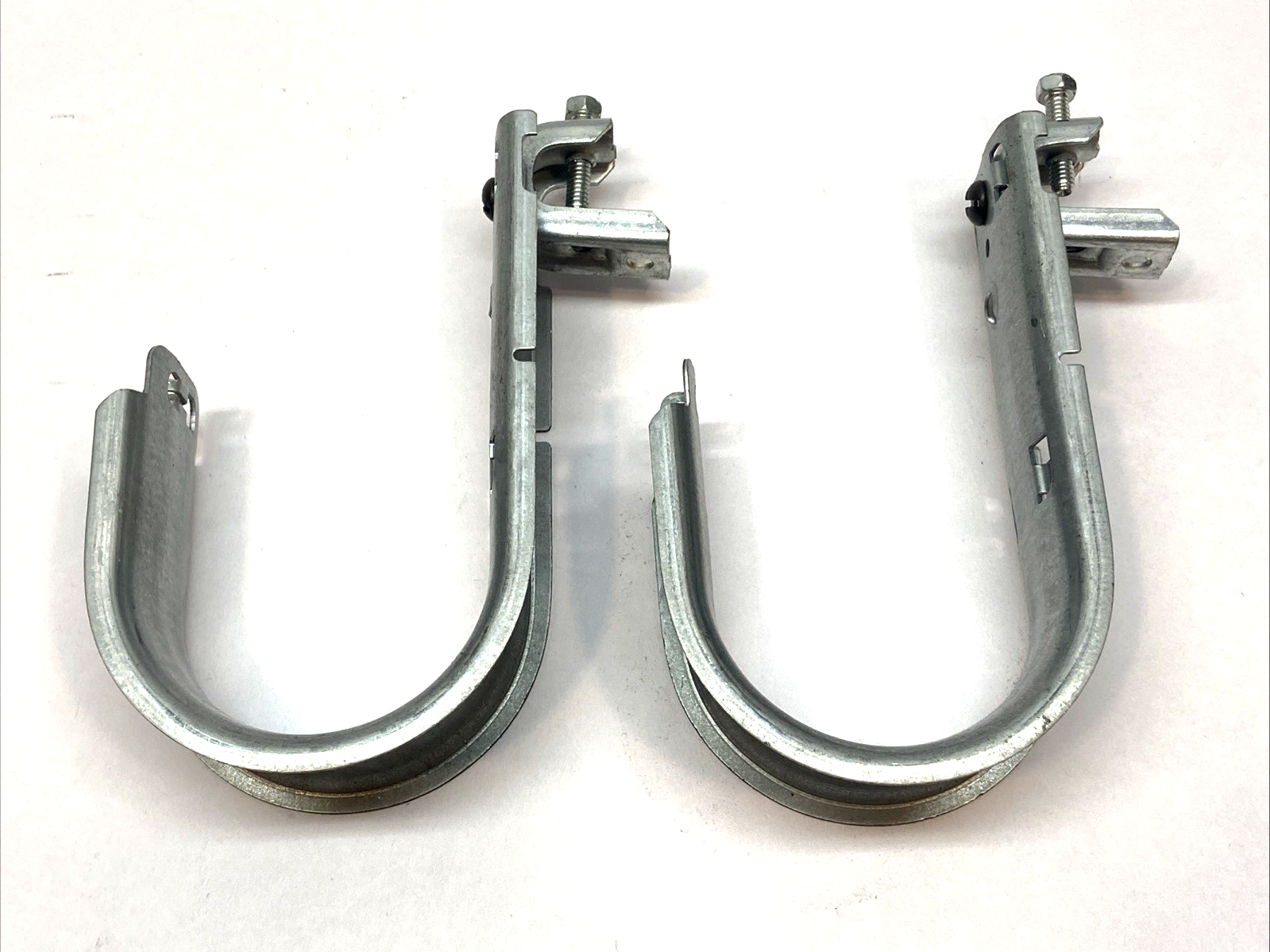 CAT48HP | nVent CADDY J-Hook 3" w/ BC200 LOT OF 2 - New – Open box - Maverick Industrial Sales