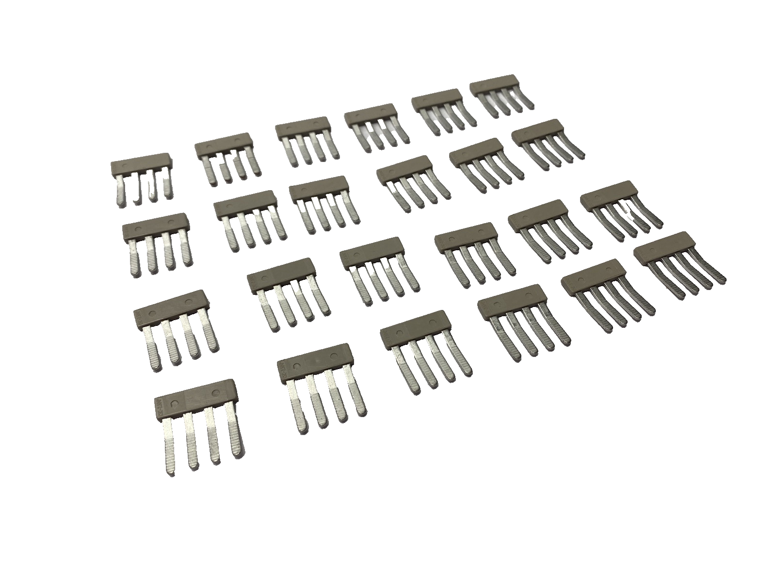 Eaton CSC-2.504P Bussmann Terminal Jumpers LOT OF 24 - New – Open box - Maverick Industrial Sales