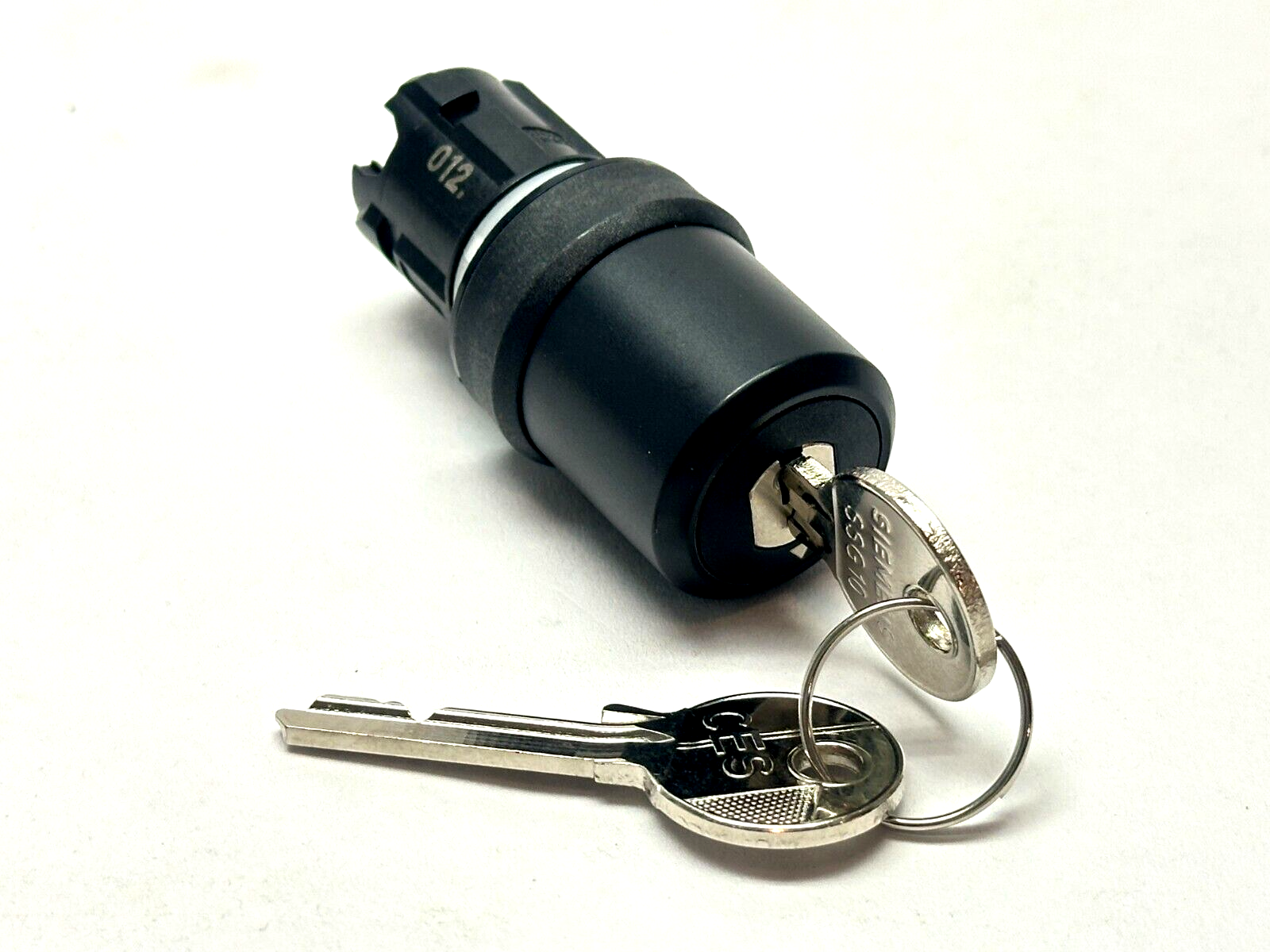 Siemens 3SU1000-5BC01-0AA0 2-Position Keyed Switch Head Momentary 22mm - Maverick Industrial Sales