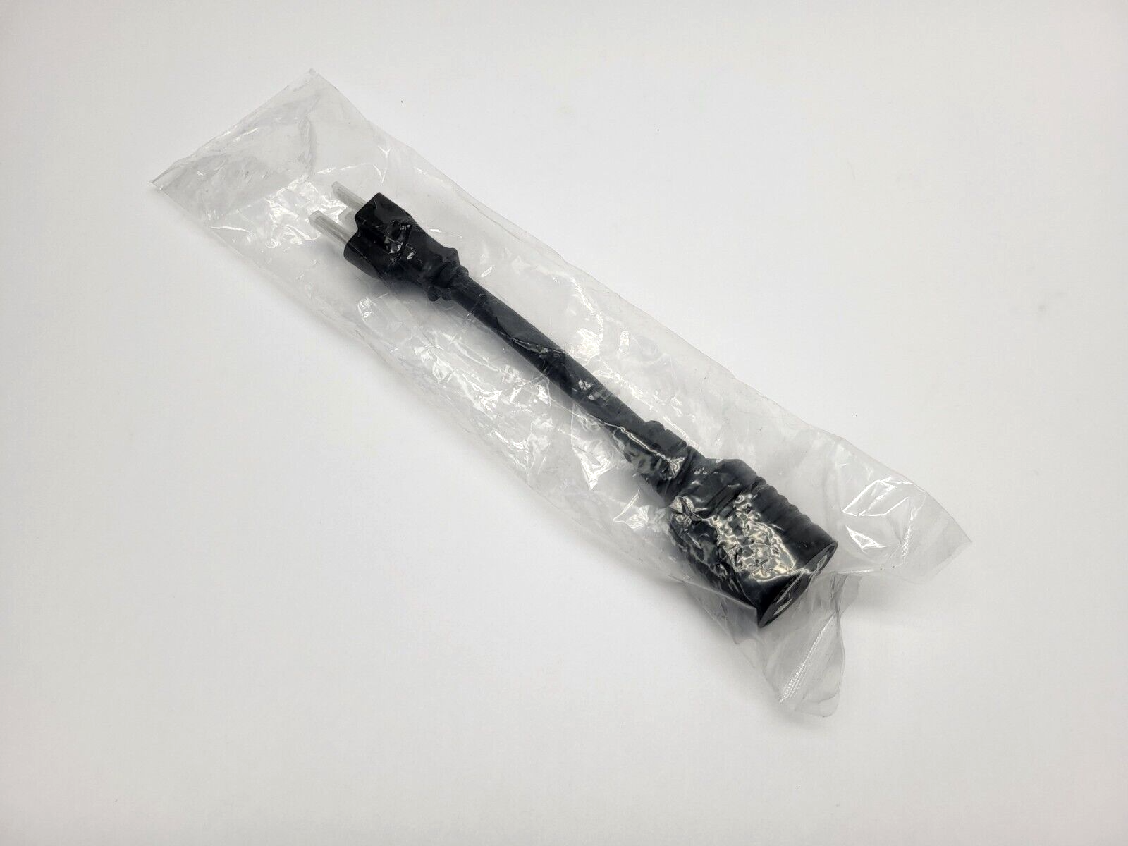 YC-56, NEMA L5-20R | Yung Li YC-56 Heavy Duty Power Adapter NEMA L5-20R - New - Maverick Industrial Sales