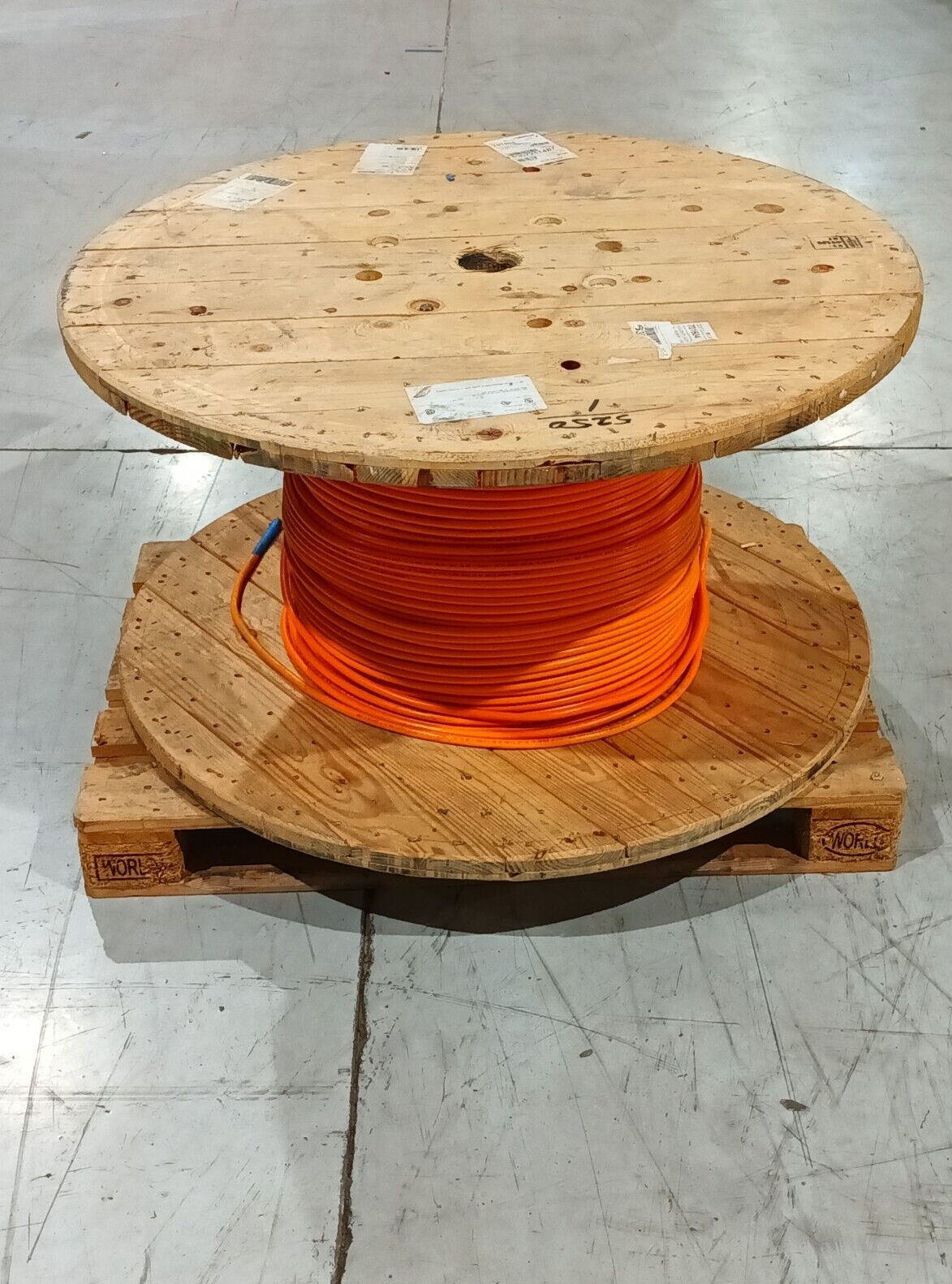 Lapp 701604 Olflex VFD Cable 16 AWG 4C Orange PVC 10' FT - Maverick Industrial Sales