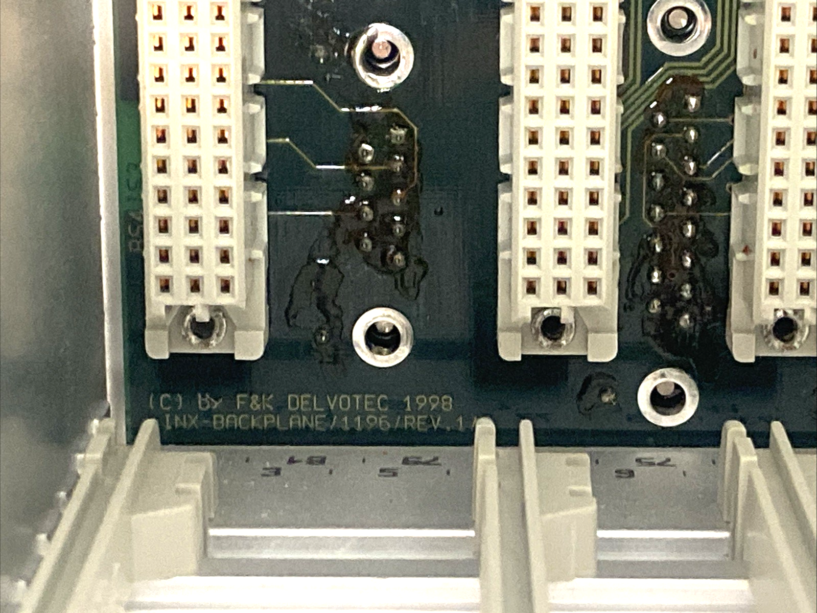 PSE-4.7010.2700.01 | F&K Delvotec Chassis w/ 1195 Rev. 1/B Backplane Board- Used - Maverick Industrial Sales