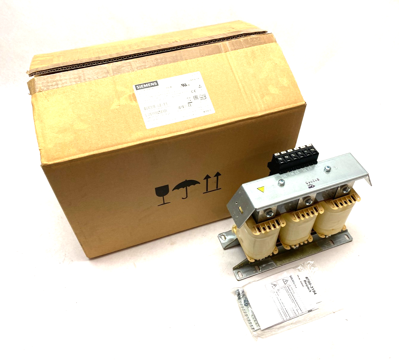 Siemens 6SL3202-0AE21-8CA0 SINAMICS Output Reactor 380-480V - Maverick Industrial Sales