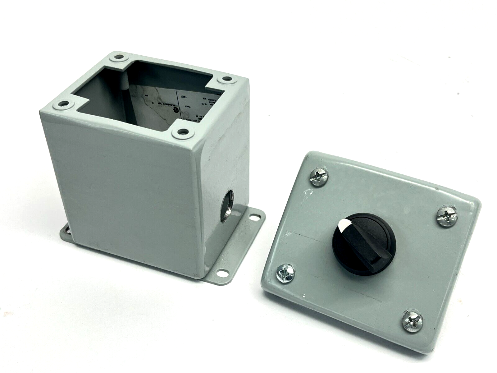 Hoffman E1PBGXM Enclosure w/ 800FP-SM22 2-Position Switch 800F-ALP 800F-X10 - Used - Maverick Industrial Sales