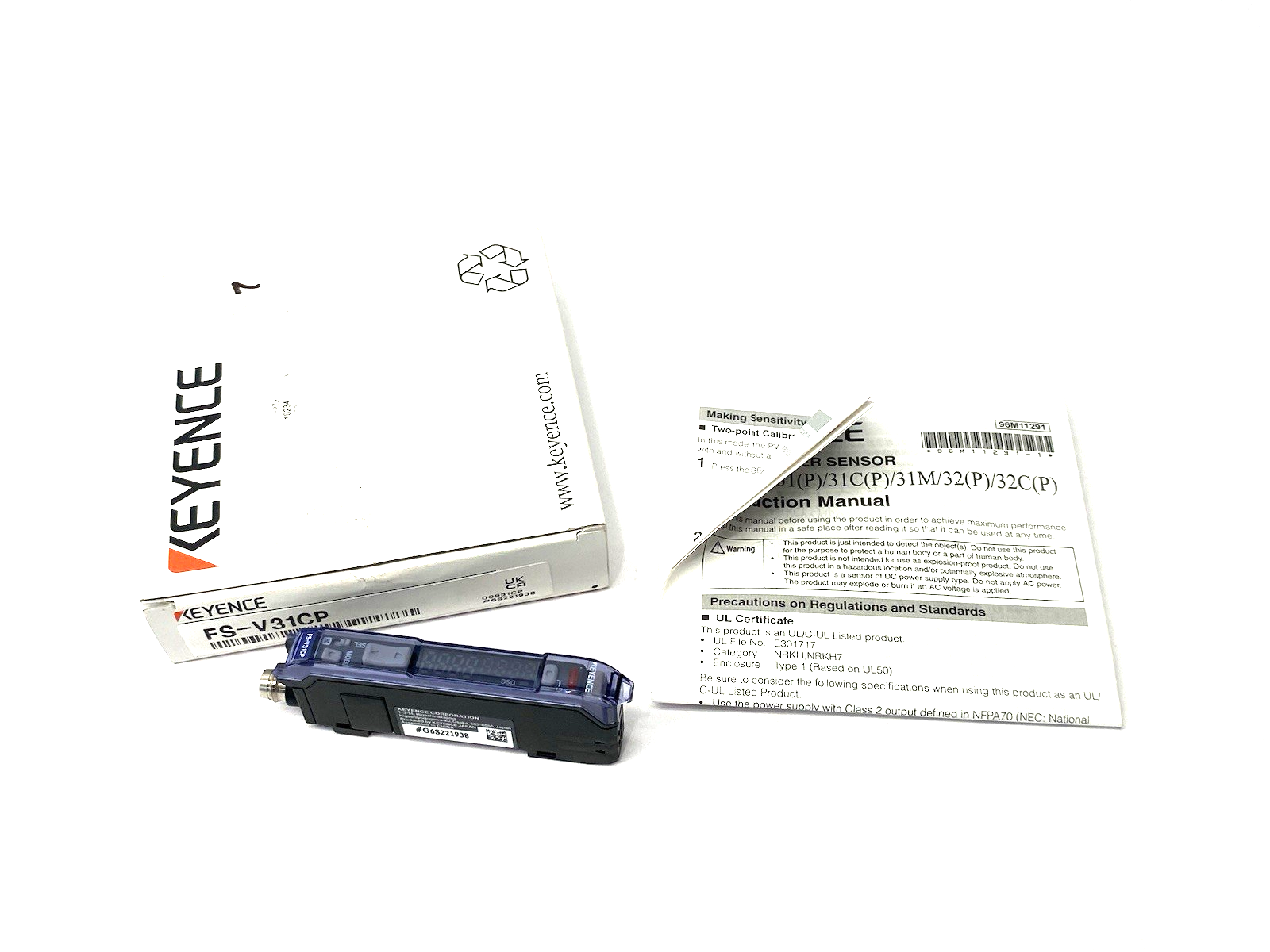 Keyence FS-V31CP Fiber Amplifier Main Unit, M8 Connector Type - Maverick Industrial Sales