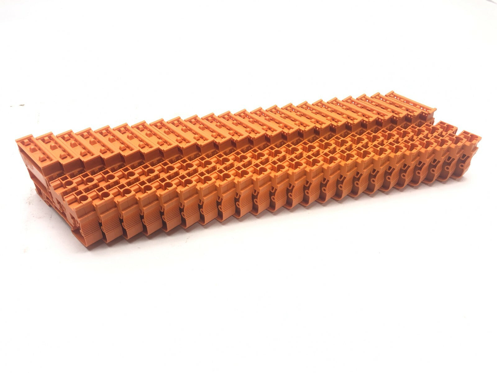 Phoenix Contact Typ STIO-IN 2.5/3 Terminal Block 250V 3209196 LOT OF 23 - New – Open box - Maverick Industrial Sales