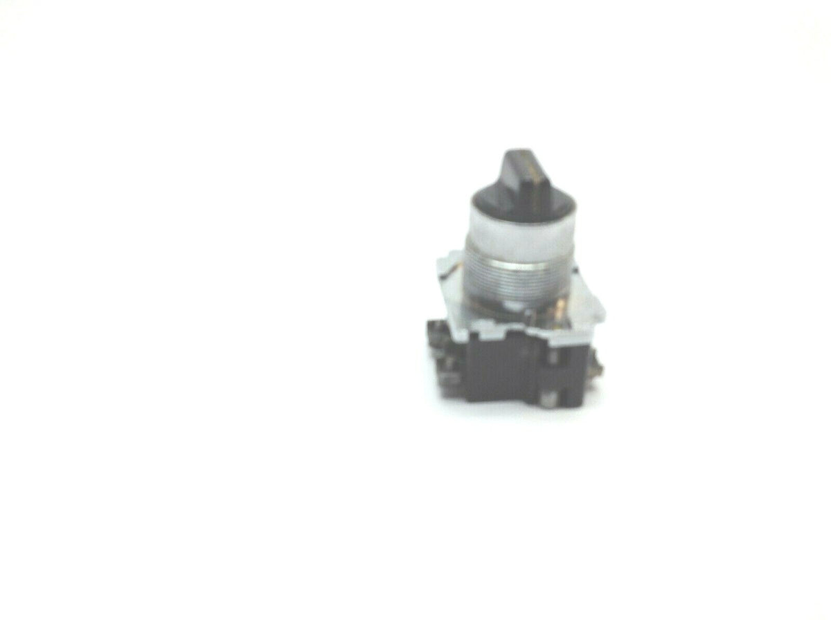 Cutler Hammer 4 Terminal Block Selector Switch - Maverick Industrial Sales