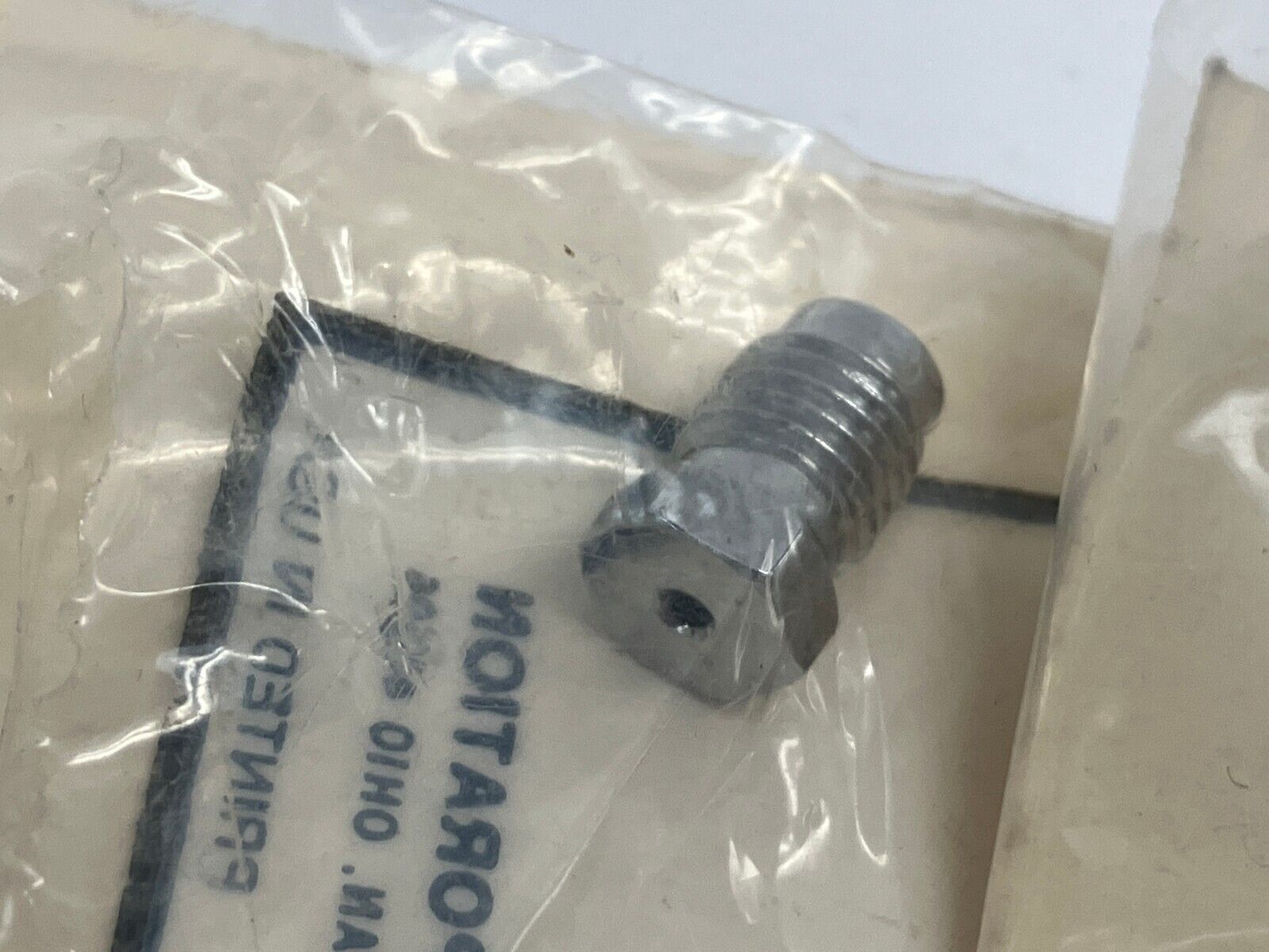 91473 | ARO Screw Genuine Replacement Parts 00-79379-00 - New - Maverick Industrial Sales