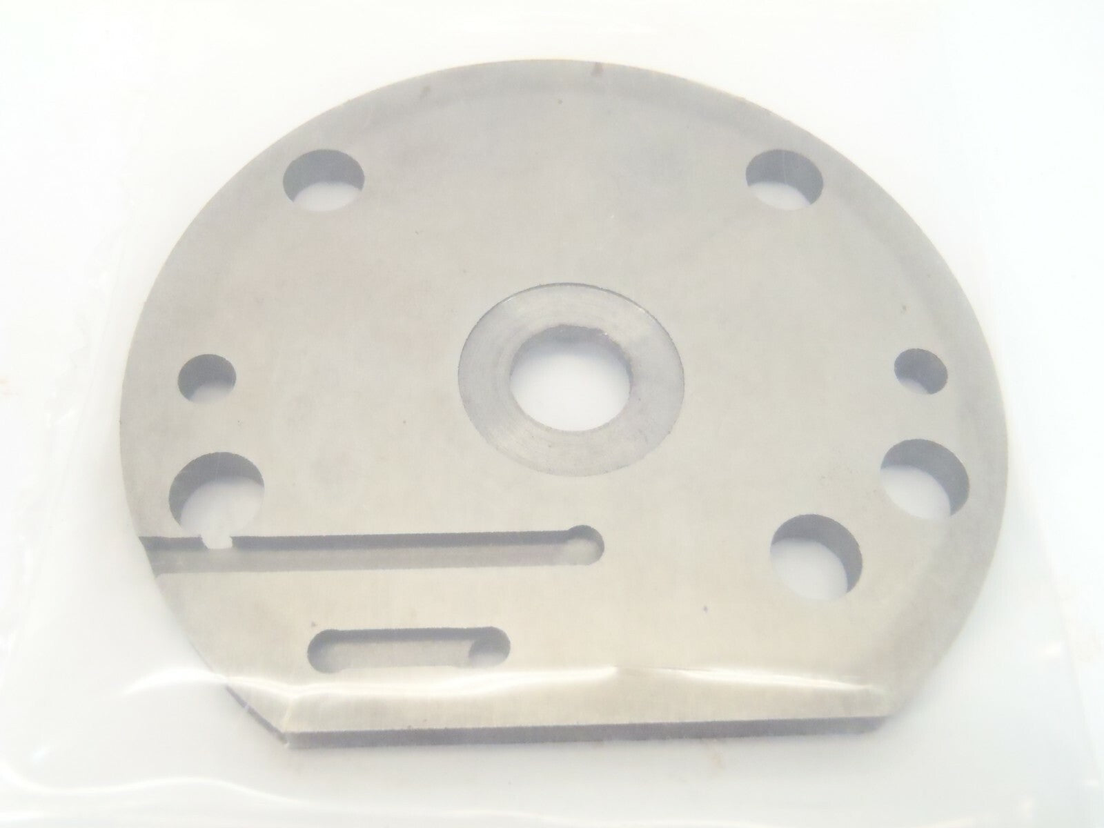 41-2673 | Welch Wear Plate for 1400 Vacuum Pump - New – Open box - Maverick Industrial Sales