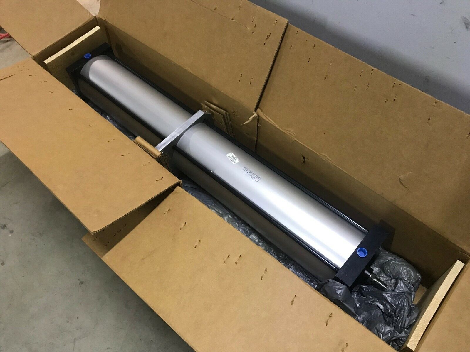 Norgren SU/09NA0241/00C Pneumatic Cylinder OX 8"x50" A11-UM - Maverick Industrial Sales