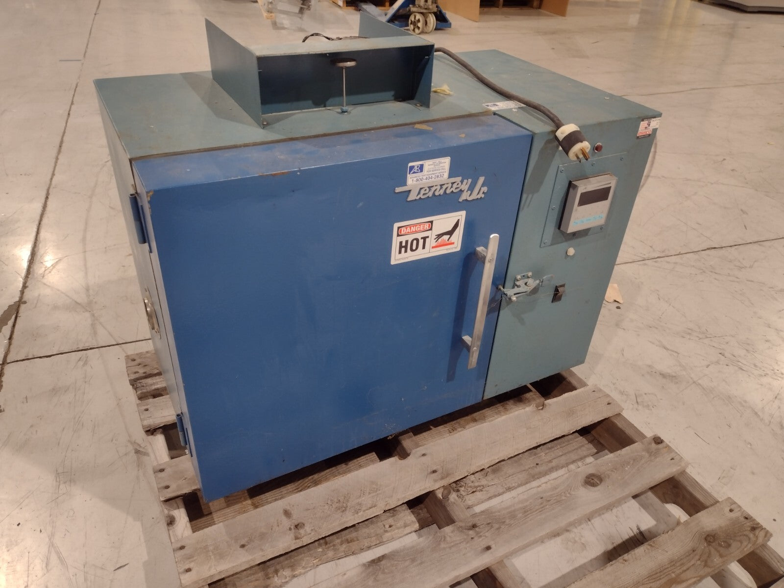 Tenney JR. 115V 1 PH 15A Benchtop Environmental Chamber - For parts or not working - Maverick Industrial Sales