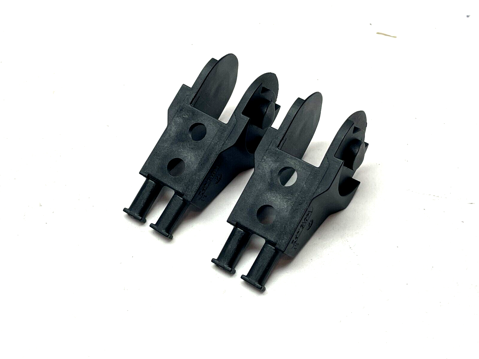 14015-4PZ | Igus Mounting Bracket for Fixed End LOT OF 2 - New – Open box - Maverick Industrial Sales