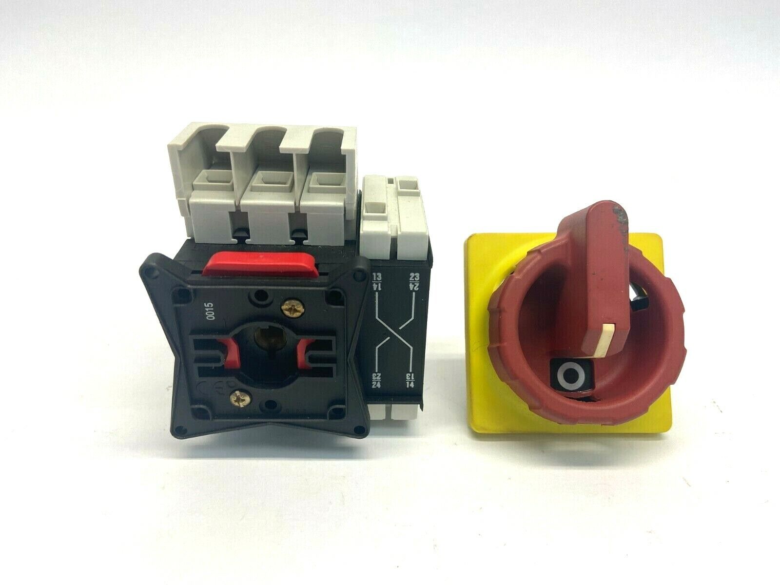 Schneider Electric V0 25A Switch Body w/ Red Padlockable Handle & VZ20 Contact - Maverick Industrial Sales
