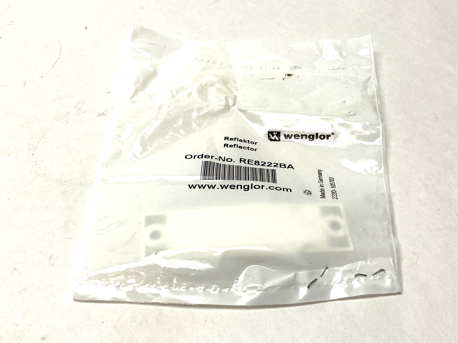 Wenglor RE8222BA Reflector - New – Open box - Maverick Industrial Sales