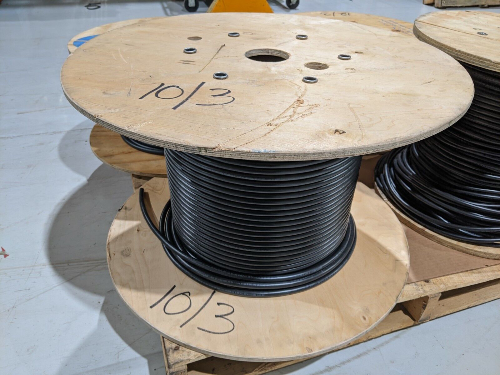 SAB 93331003 10 AWG 3C Flexible Tray Cable Wire LOT OF 10' FOOT - New - Maverick Industrial Sales