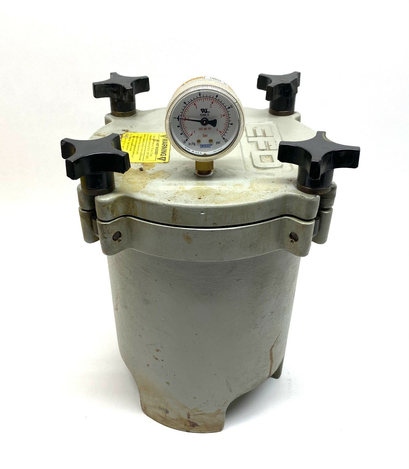 626 | Nordson EFD Series Analog Gauge Fluid Reservoir Aluminum 5 Liter- Used - Maverick Industrial Sales