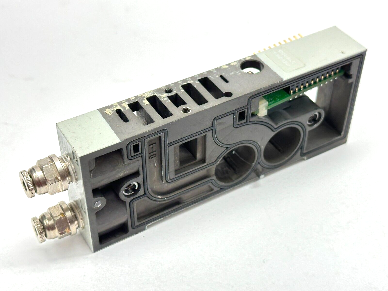 006-206 | Numatics Manifold Double Z-Board 256-152 Rev G - Used - Maverick Industrial Sales