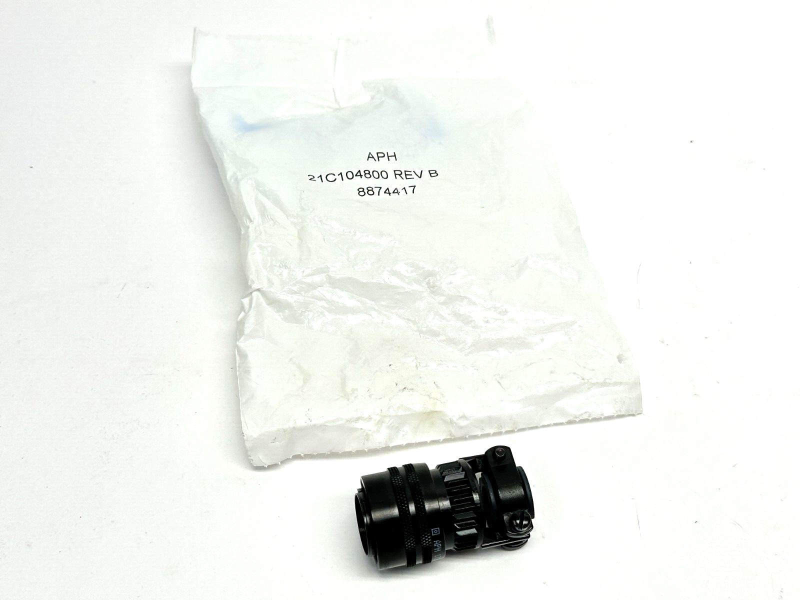 21C104800 Rev B Mating Connector 19-Pin 24V 8874417 - New – Open box - Maverick Industrial Sales