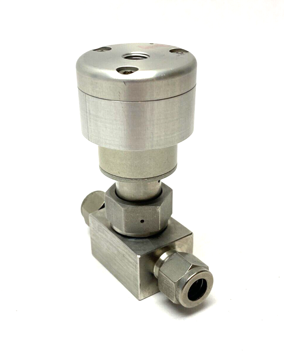 SS-6BK-1D | Swagelok Stainless Steel Gasketed Bellows Valve - Used - Maverick Industrial Sales