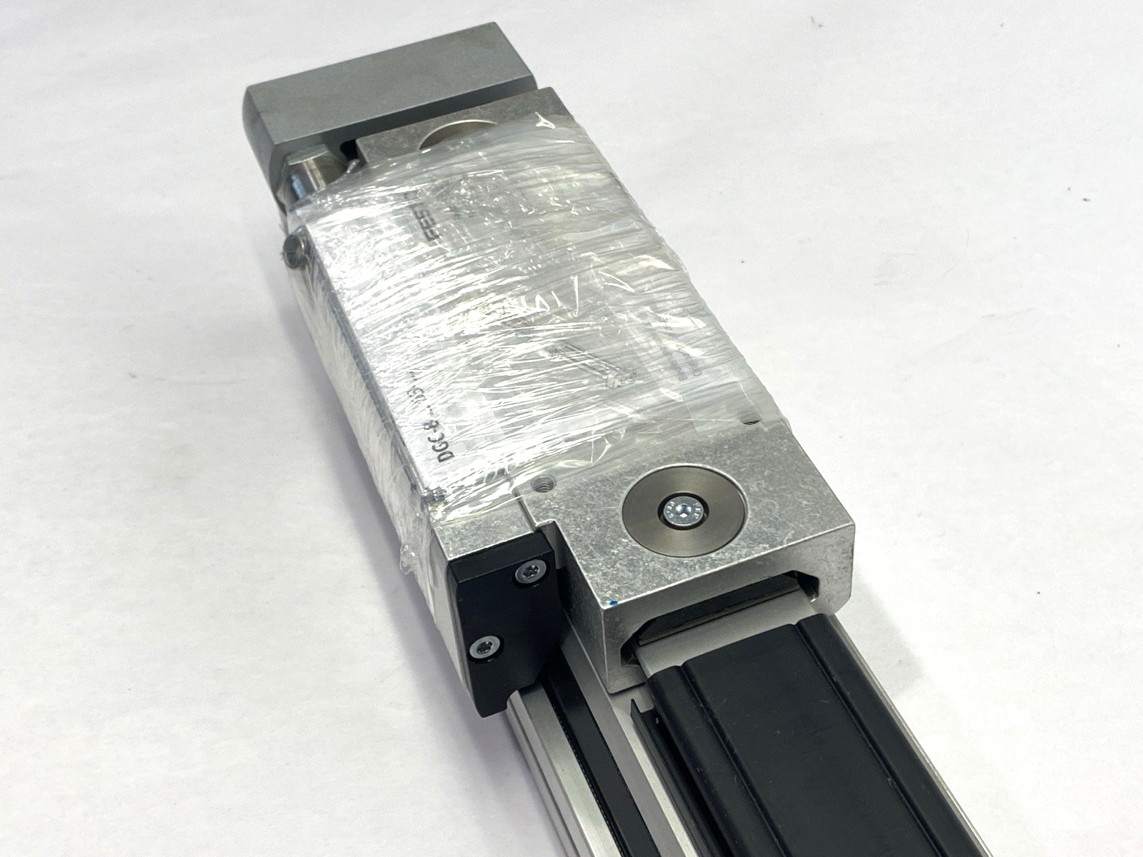 Festo DGC-32-400-GF-PPV-A Linear Actuator 32mm Bore 400mm Stroke 532448 - New – Open box - Maverick Industrial Sales