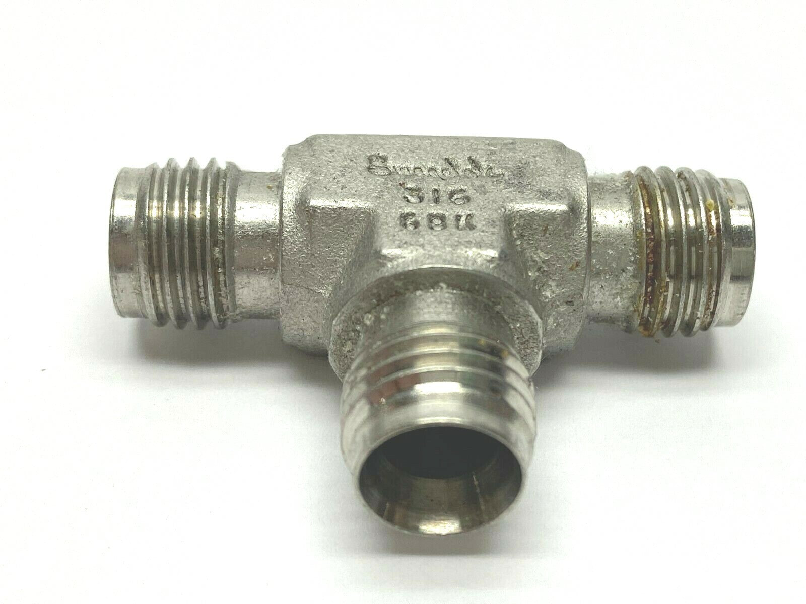 3/8"-6-MT | Cajon 316 Stainless Male NPT Pipe Tee - Used - Maverick Industrial Sales