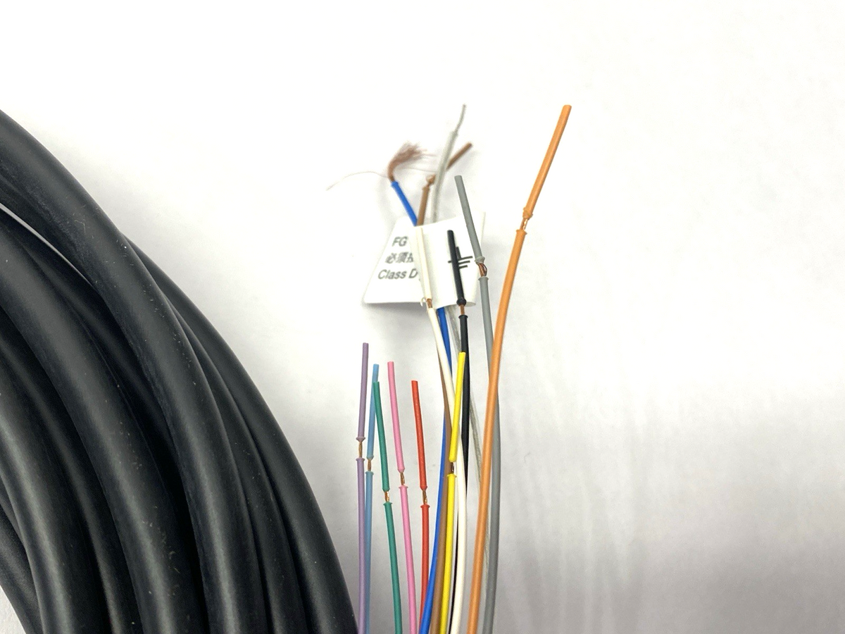 OP-87442 | Keyence Vision Sensor Power I/O Cable 10m- New – Open box - Maverick Industrial Sales