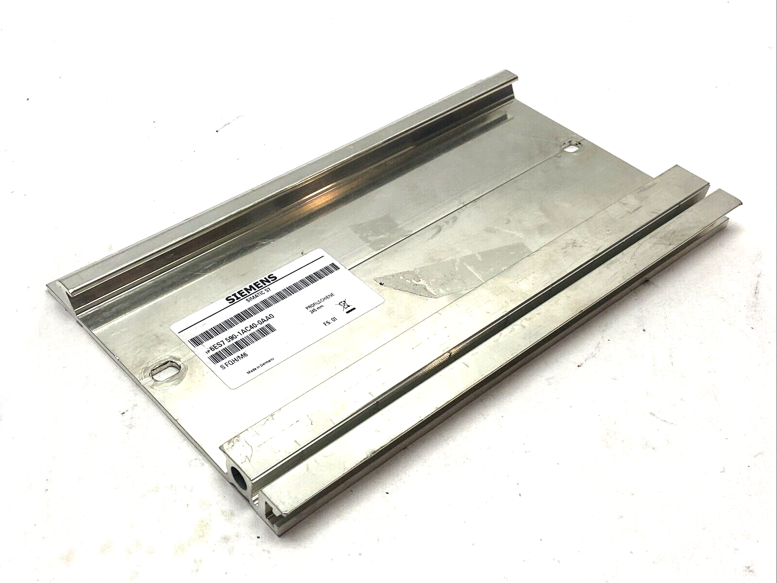 6ES7 590-1AC40-0AA0 | Siemens Mounting Rail 245mm - Used - Maverick Industrial Sales