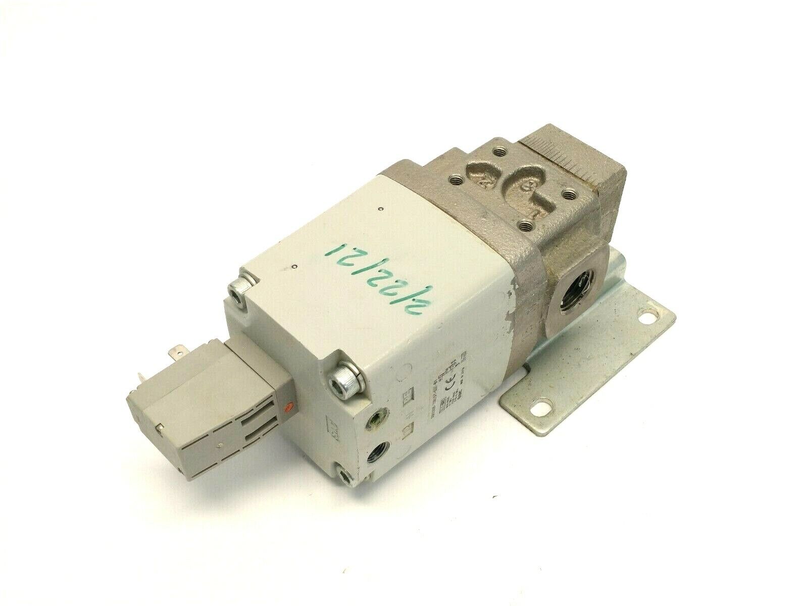 SGH230B-70N15Y-5DZ-B1 | SMC 2-Way Coolant Media Valve - Used - Maverick Industrial Sales