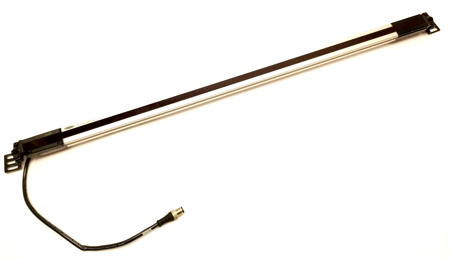 SLPE14-690AP8, SLPR14-690AP8, 83911, 83863 | Banner SLPE14-690AP8 & SLPR14-690AP8 Safety Light Curtain Set 690mm DAMAGED CORD - Used - Maverick Industrial Sales