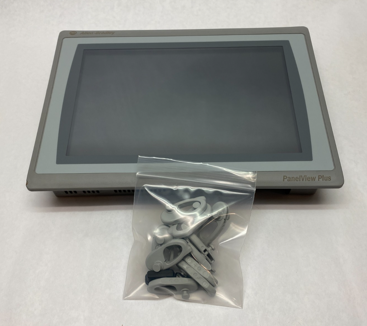 2711P-T12W22D8S | Allen Bradley Ser. C PanelView Plus 7 Standard Terminal HMI CHIPPED - New Other - Maverick Industrial Sales