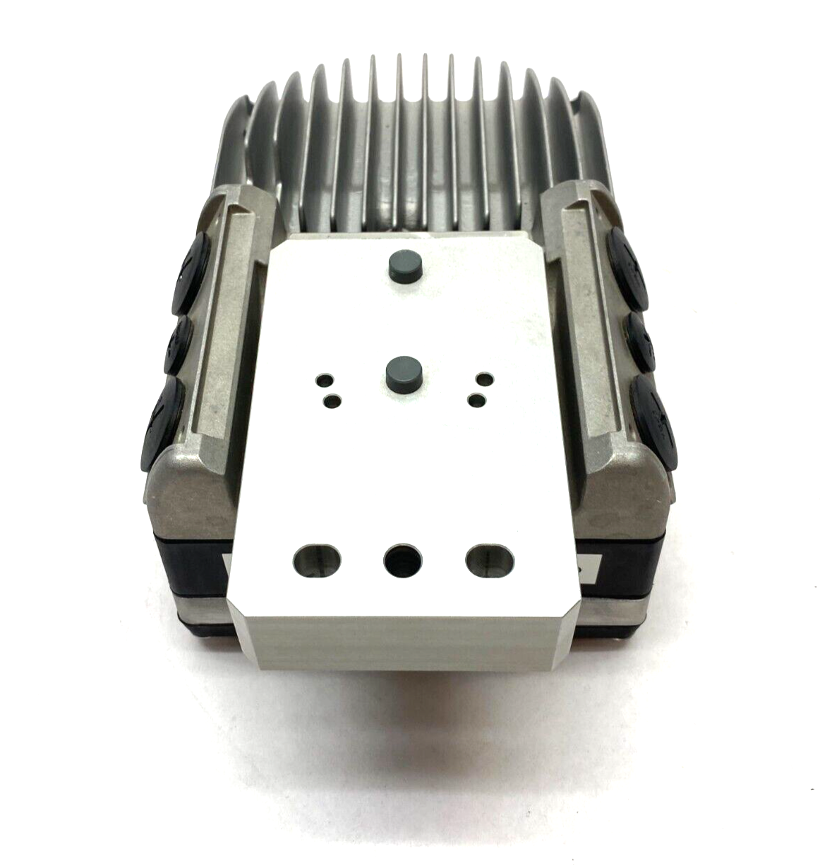 Lenze E84DGDVB55142PS Frequency Inverter Decentralized Drive 8400 motec - New – Open box - Maverick Industrial Sales