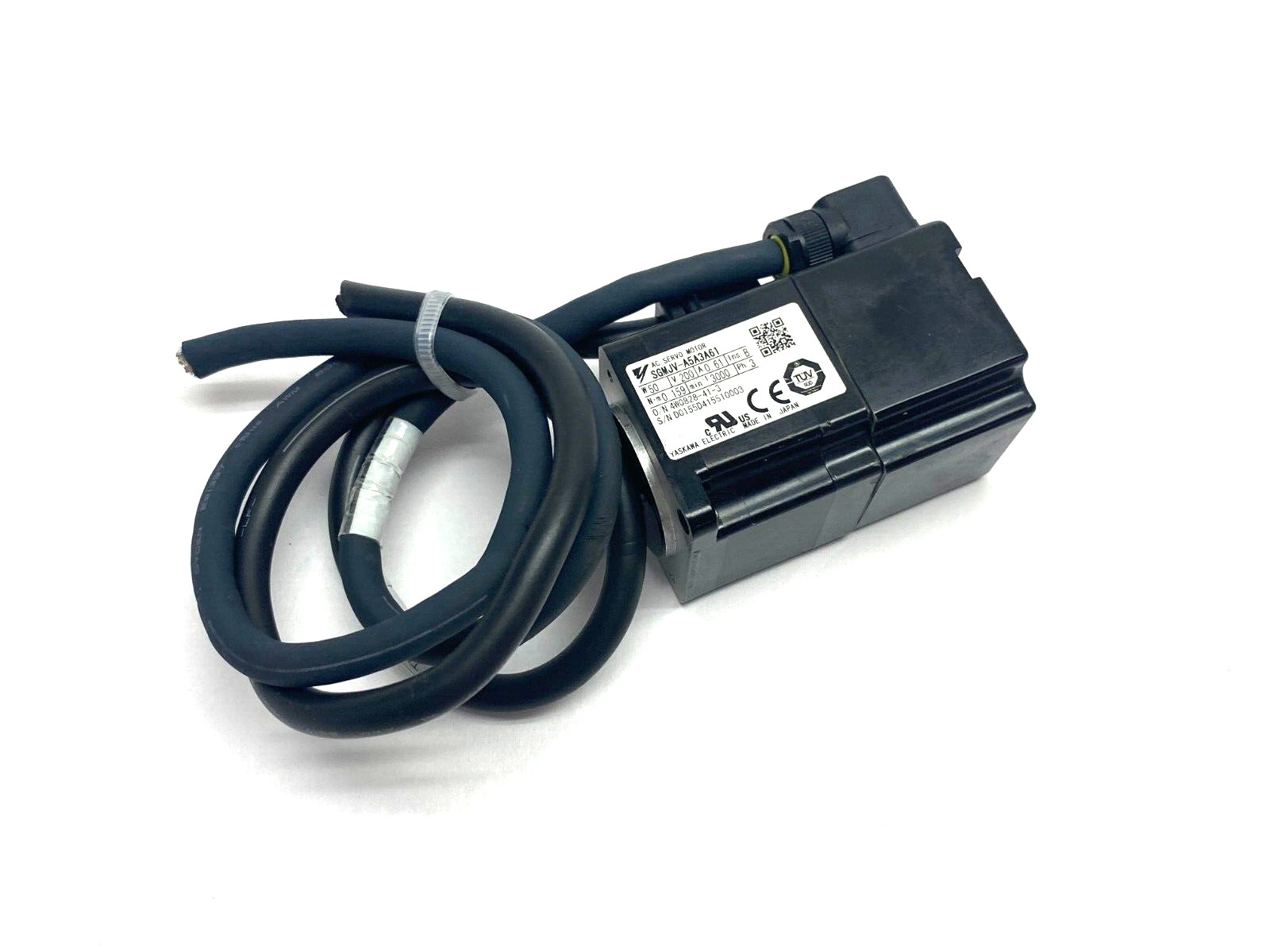 Yaskawa SGMJV-A5A3A61 AC Servo Motor 3-Phase 200V 0.61A 50W 3000rpm - Maverick Industrial Sales