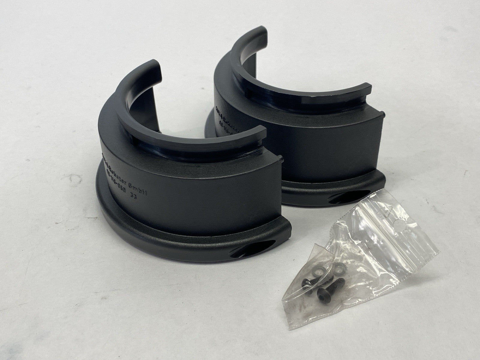 Kuka 00-116-060 Two Piece Ball Bracket - New – Open box - Maverick Industrial Sales