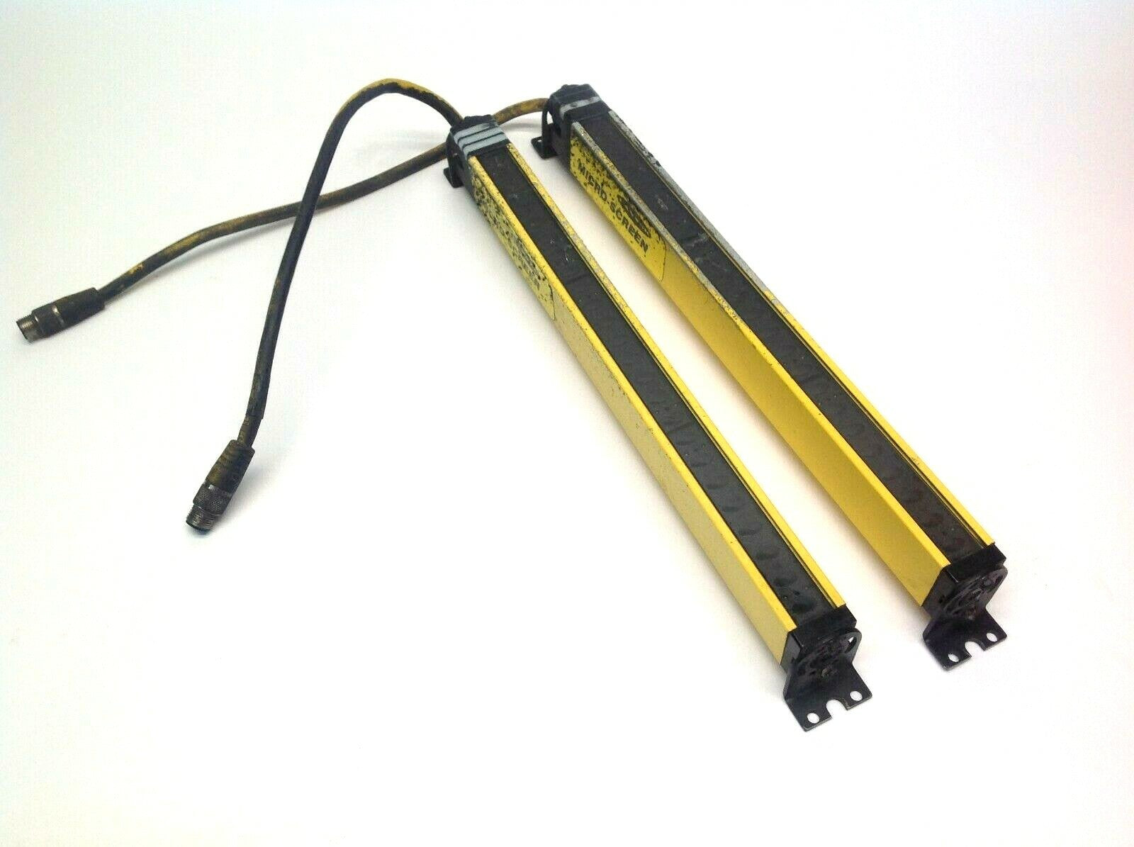 Banner USR1224YP2 & USE1224YP2 Safety Light Curtains - For parts or not working - Maverick Industrial Sales