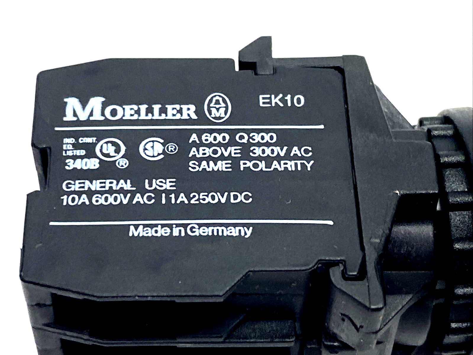 Moeller S-5225-240 3-Pos. Selector Switch Kit, Green RLWK3R2-GN/K20/EF3/GL130 - New – Open box - Maverick Industrial Sales