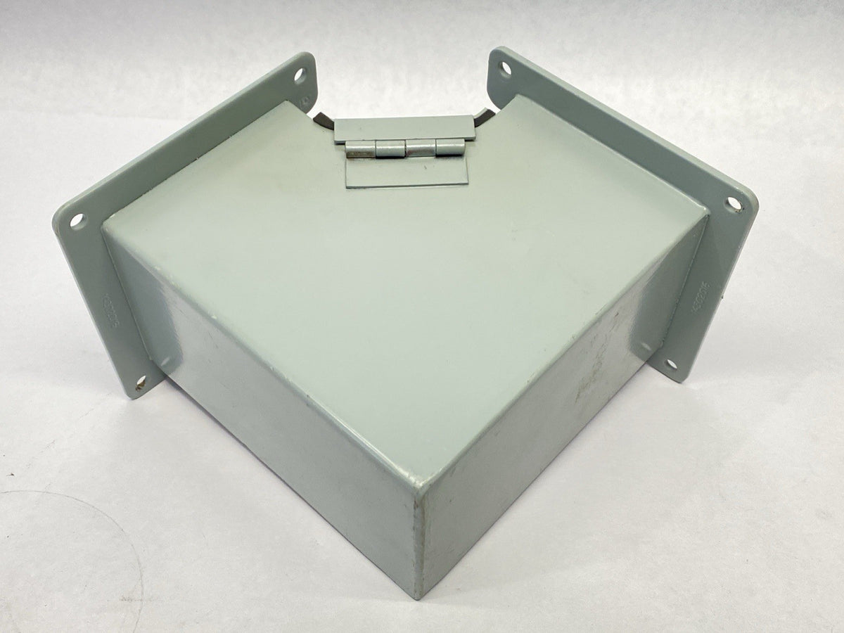 F44LE9B | Hoffman Elbow 90-Degree LayIn Wireway Inside Opening 4" x 4" Gray Steel - Used - Maverick Industrial Sales