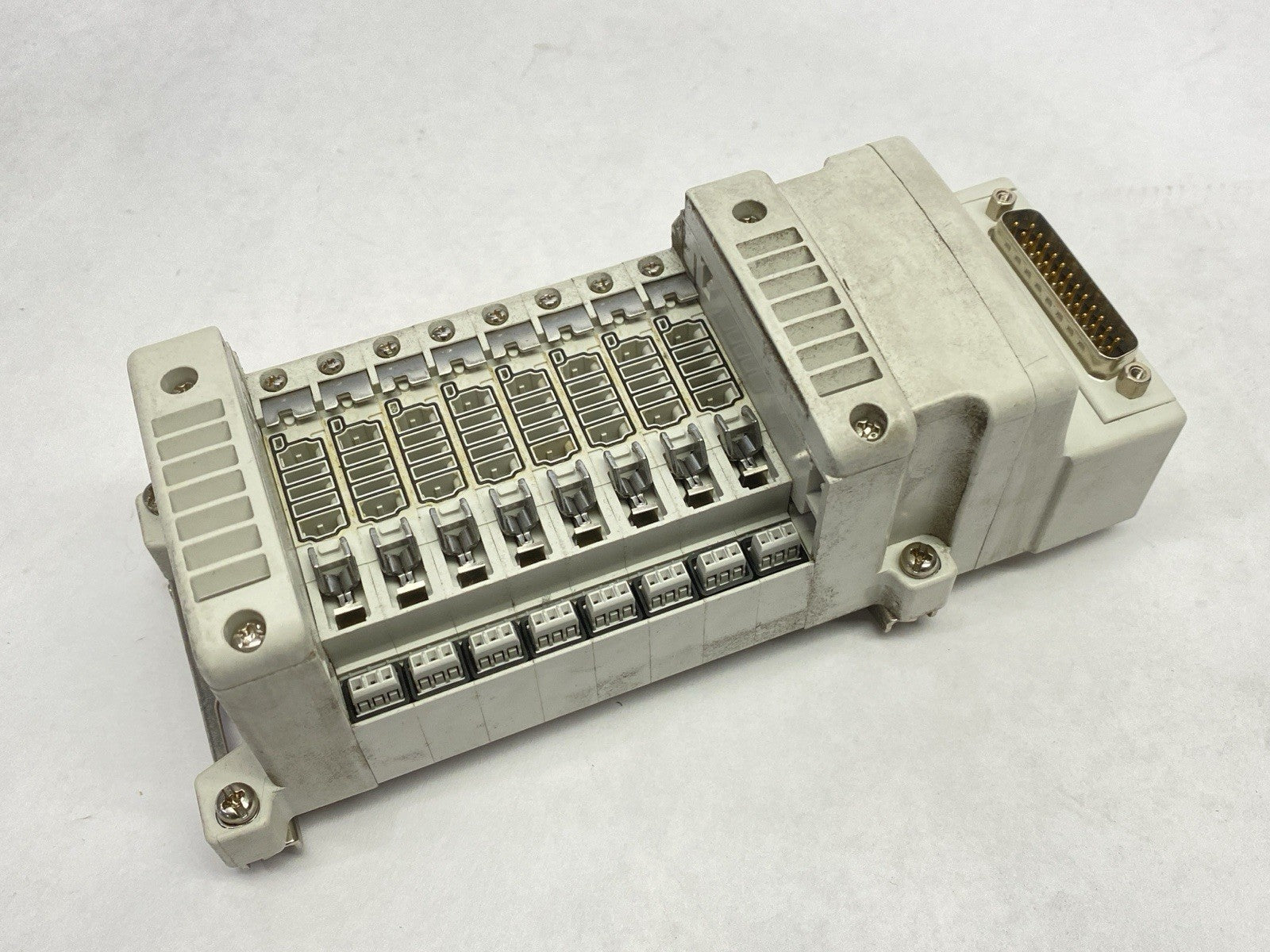 VV5QC11-08N7FD0-D0S | SMC Pneumatic Manifold Assembly 8-Station - Used - Maverick Industrial Sales