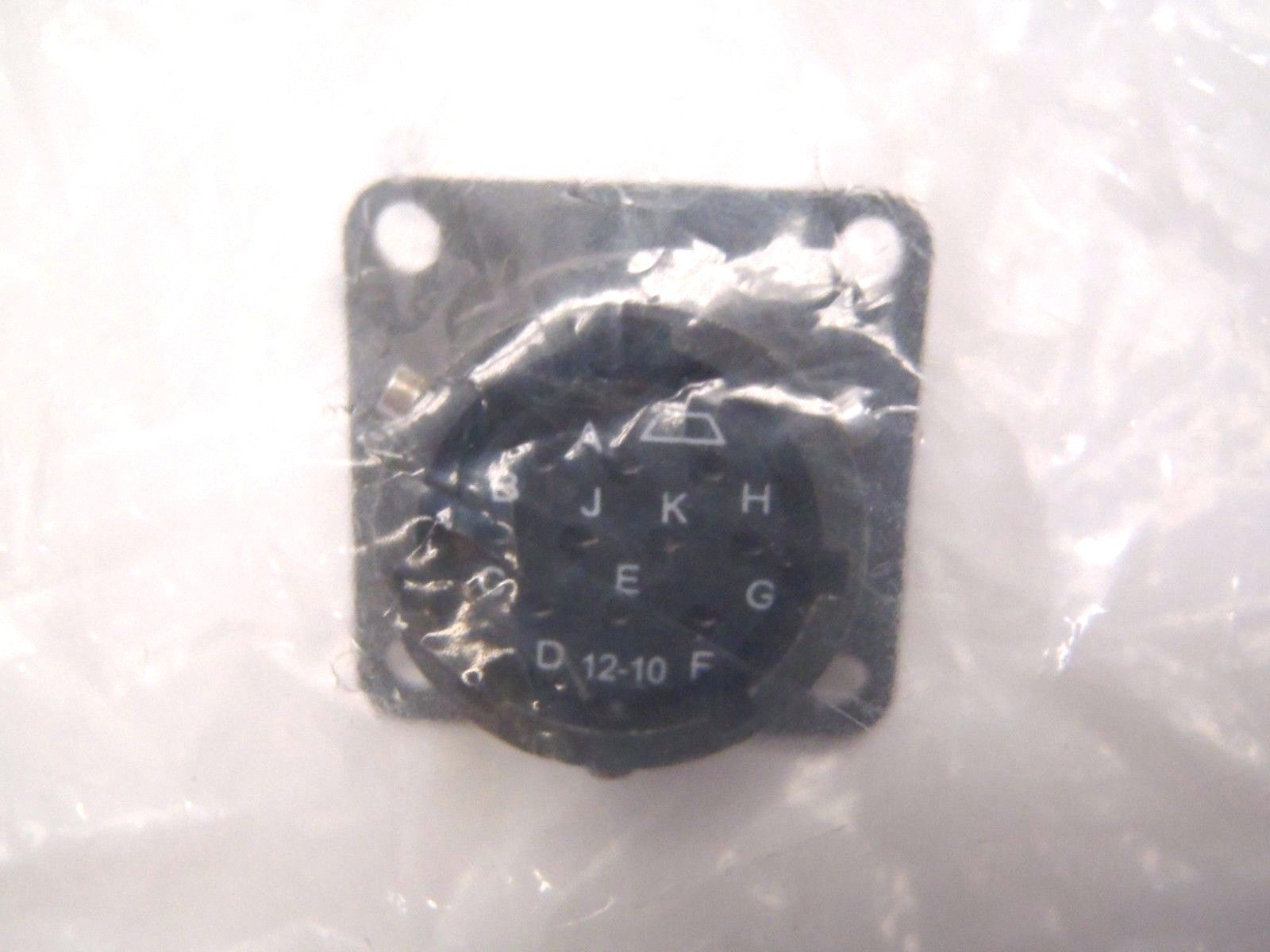 AMPHENOL PT02A12-10S Circular MIL Spec Connector 10P Sz 12 Box Mount Socket Rect - Maverick Industrial Sales
