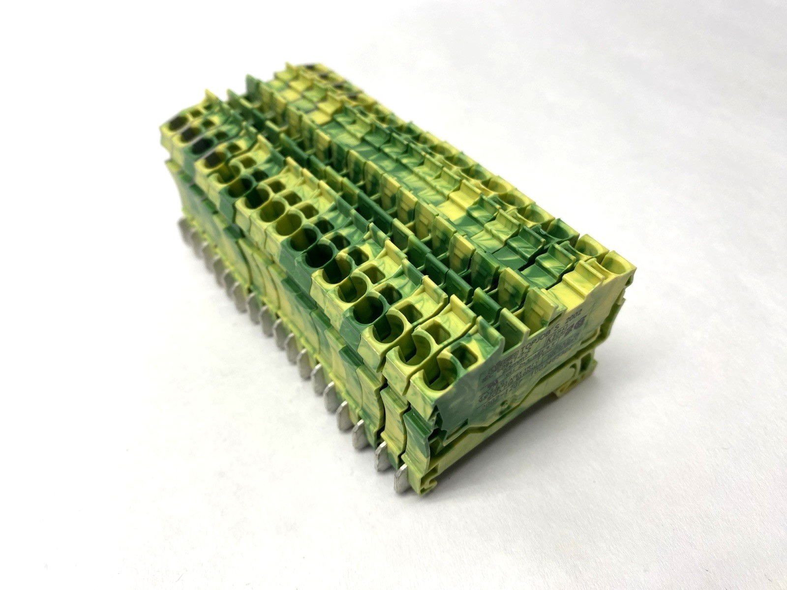 2002-1207 | Wago Topjobs Ground Terminal Block 2-Conductor LOT OF 17 - Used - Maverick Industrial Sales