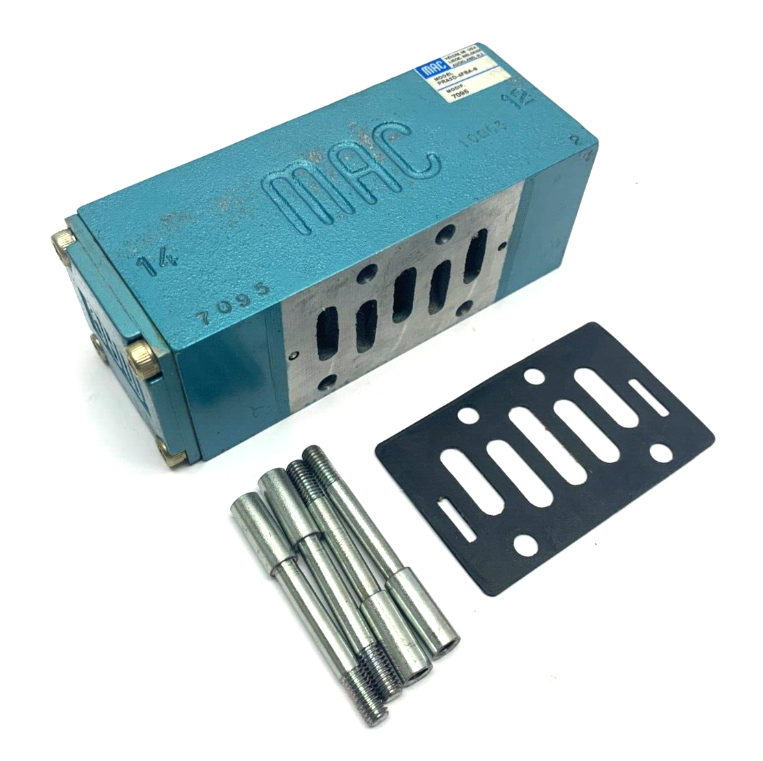 MM-A2B-2319 | MAC PRA2D-4FBA-9 Pneumatic Manifold w/ Gasket and Set Screws - New Other - Maverick Industrial Sales