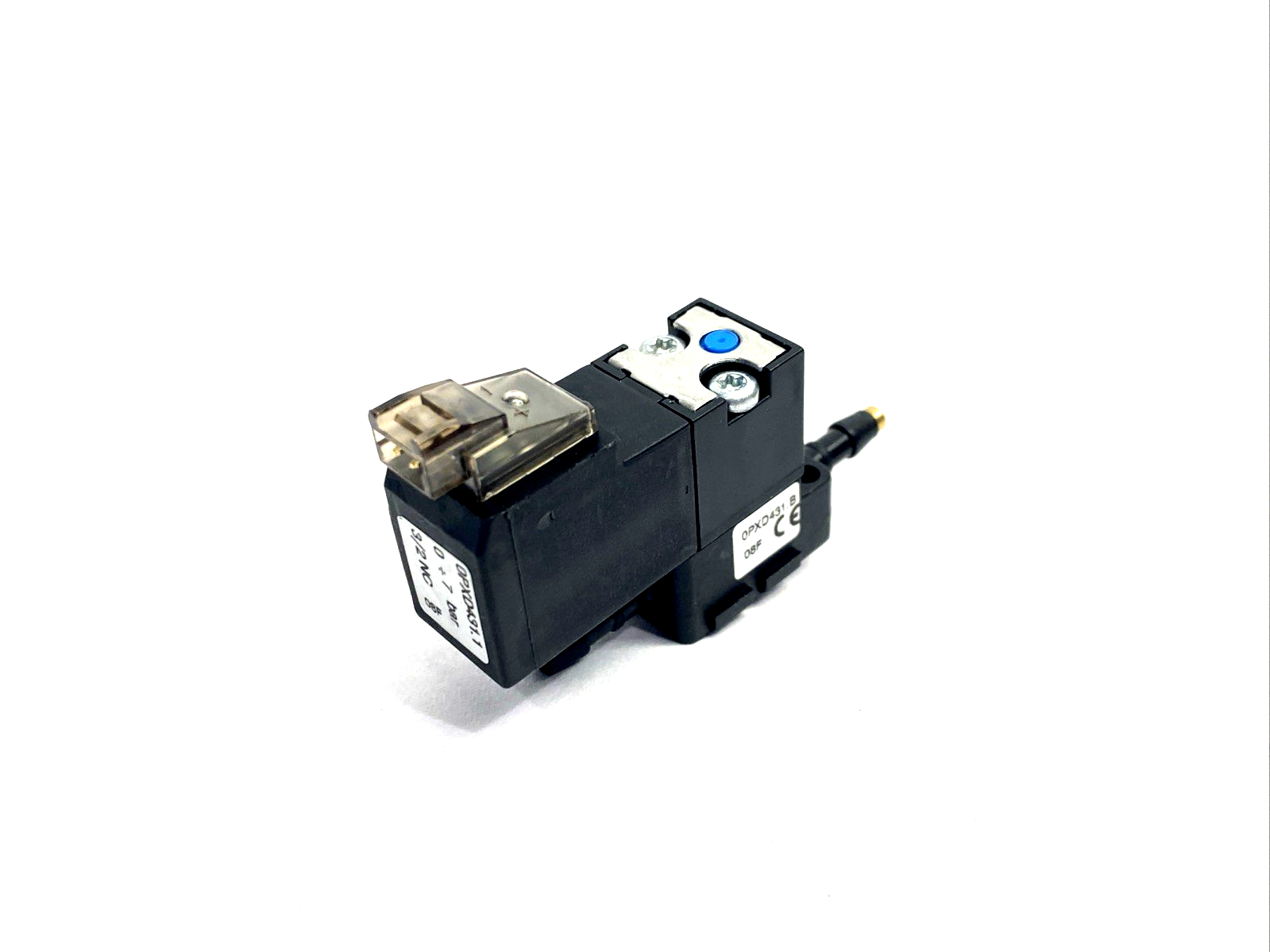 Pneumax 0PXD431.1 Solenoid Valve & 0PXD431.B Base 3/2 NC 24VDC 2.3W 0-7bar - Maverick Industrial Sales