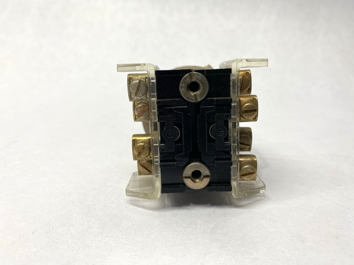 800H-JP42KB7 Ser. A | Allen Bradley Heavy Duty Key Operated Selector Switch - Used - Maverick Industrial Sales