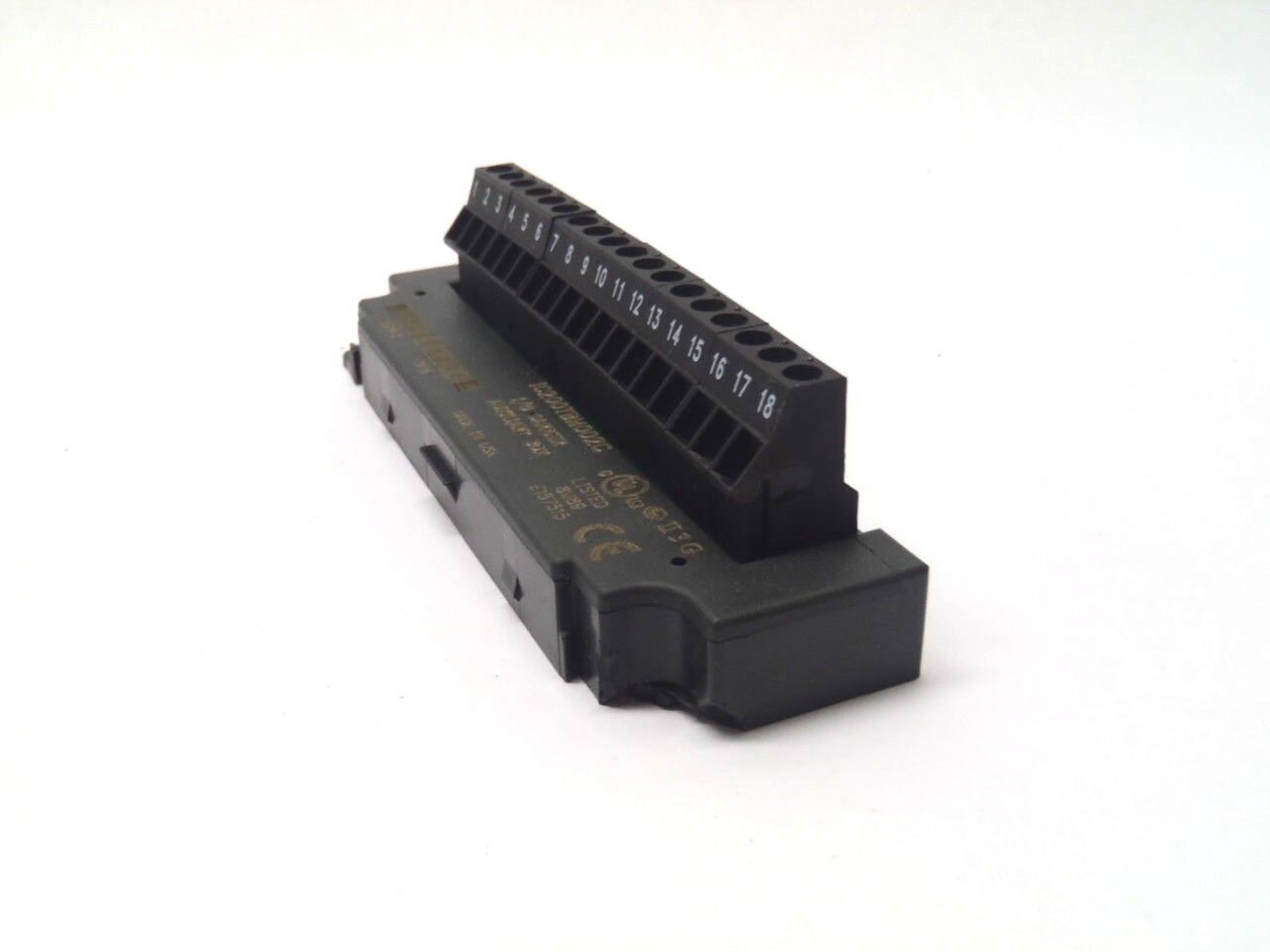 GE Fanuc IC200TBM002C 18 Point I/O Carrier Auxiliary Box - For parts or not working - Maverick Industrial Sales