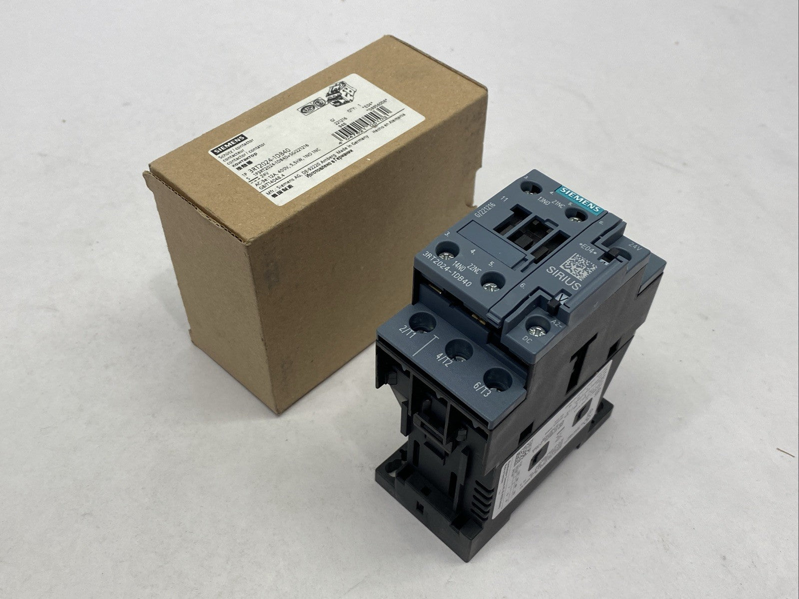 Siemens 3RT2024-1DB40 SIRIUS Power Contactor 3-Pole 12A 5.5kW 400V 24VDC - Maverick Industrial Sales