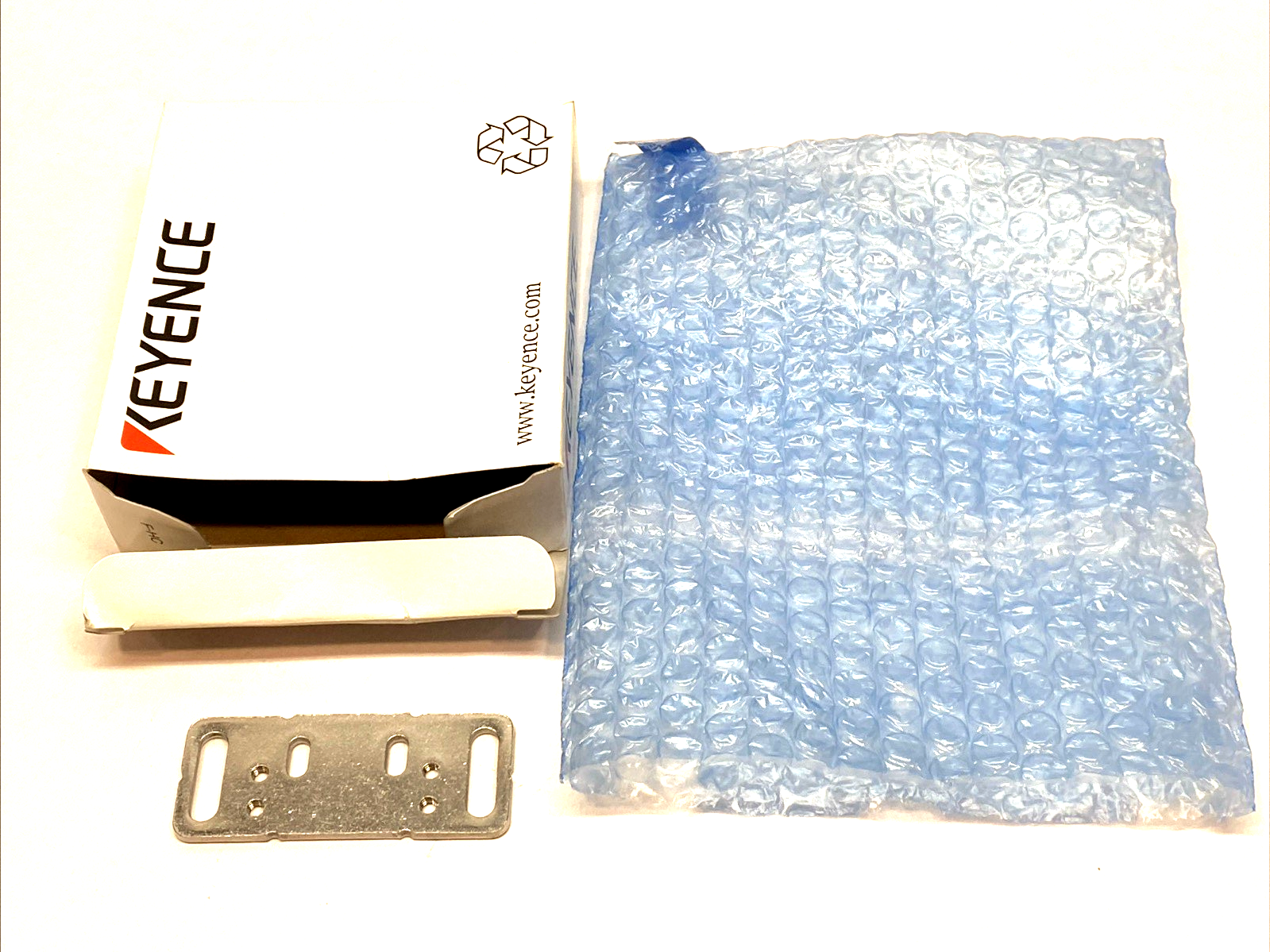 Keyence GS‑B11 Flat Non‑Contact Mounting Bracket - Maverick Industrial Sales
