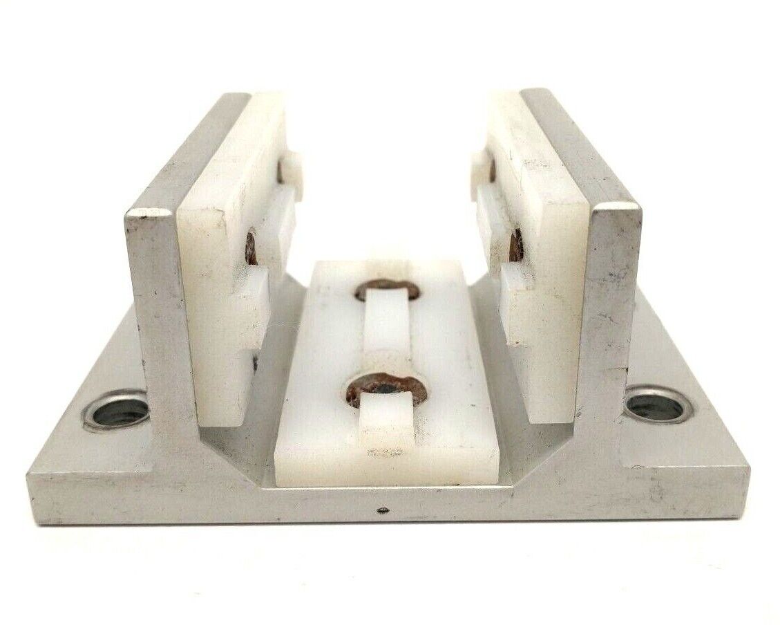 6835 | 80/20 15 Series 3 Slot Mount Double Flange Short High-Cycle Linear Bearing - Used - Maverick Industrial Sales