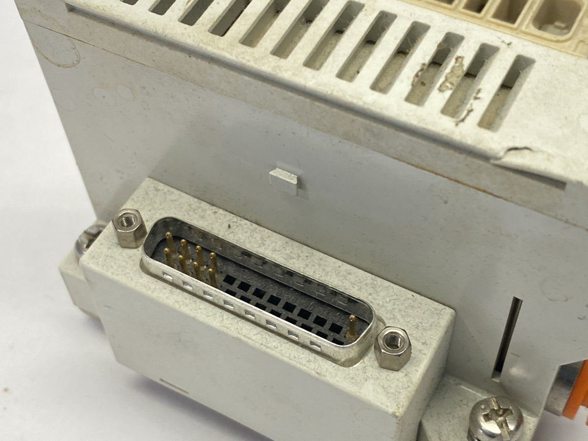 VV5Q21-04N7FU0-D05 | SMC Pneumatic Plug-In Manifold 4-Port - Used - Maverick Industrial Sales