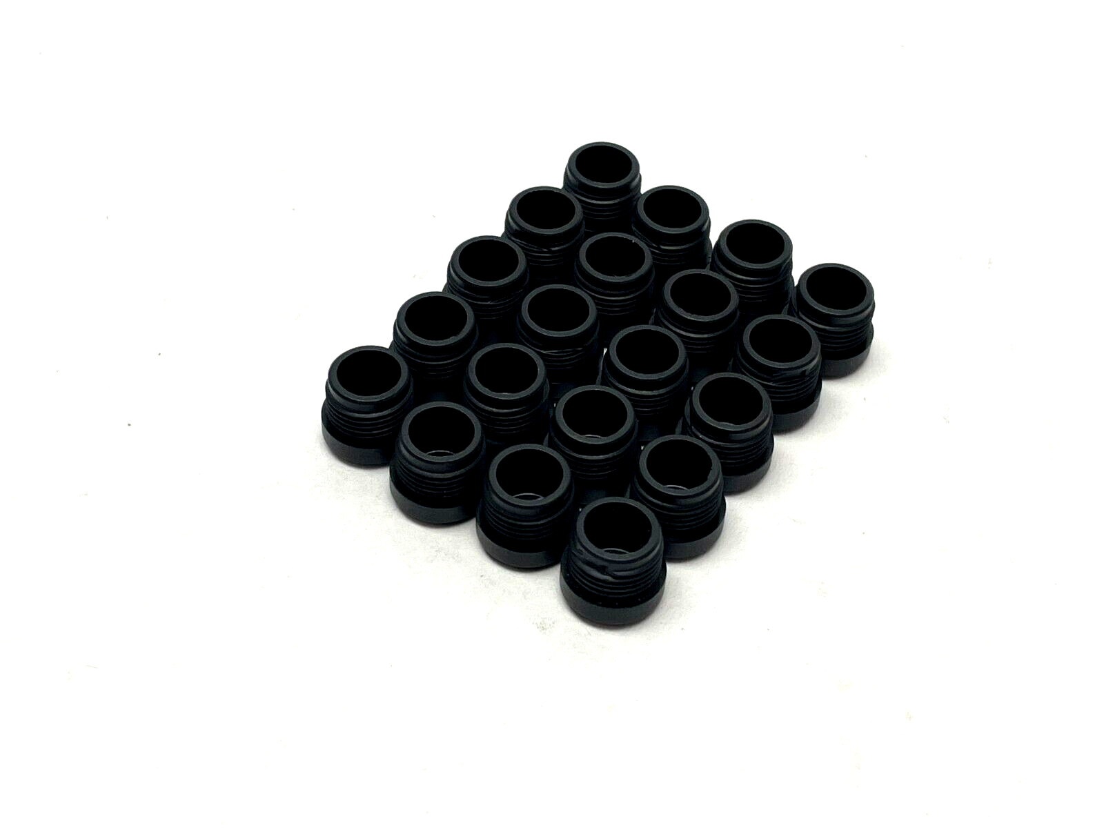 ZVK | Lumberg Circular Metric Connector Plug M12 LOT OF 20 - New – Open box - Maverick Industrial Sales