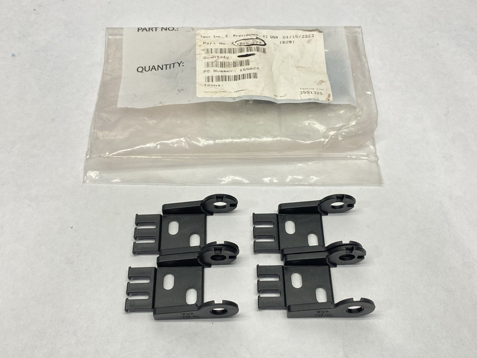 1025-1PZ | Igus Locking Mounting Bracket LOT OF 4 - New Other - Maverick Industrial Sales