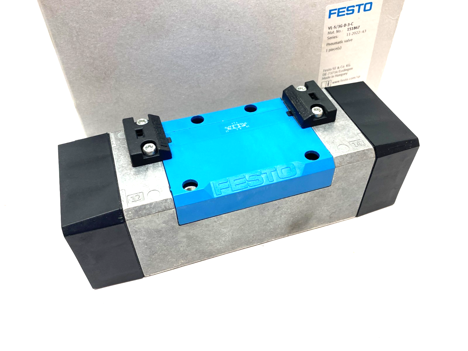 Festo VL-5/3G-D-3-C Pneumatic Valve 5/3, Closed 151867 - Maverick Industrial Sales